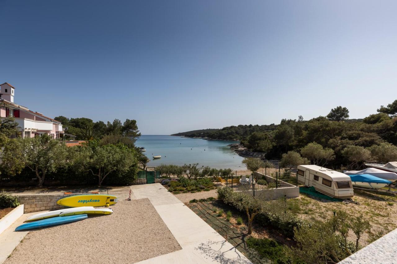 Apartments Divna Mali Lošinj Esterno foto