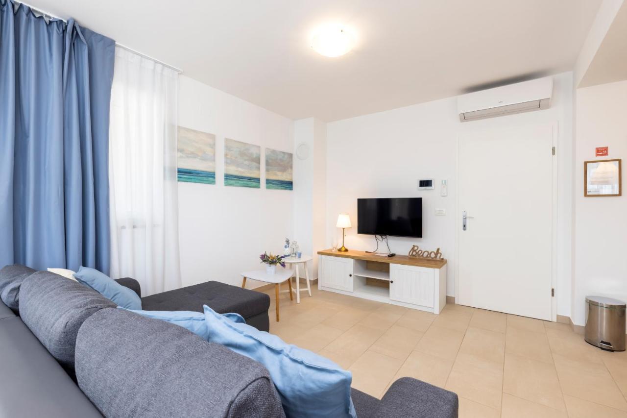 Apartments Divna Mali Lošinj Esterno foto