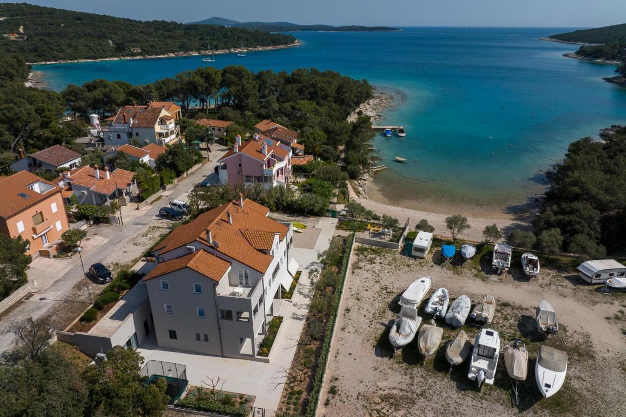 Apartments Divna Mali Lošinj Esterno foto