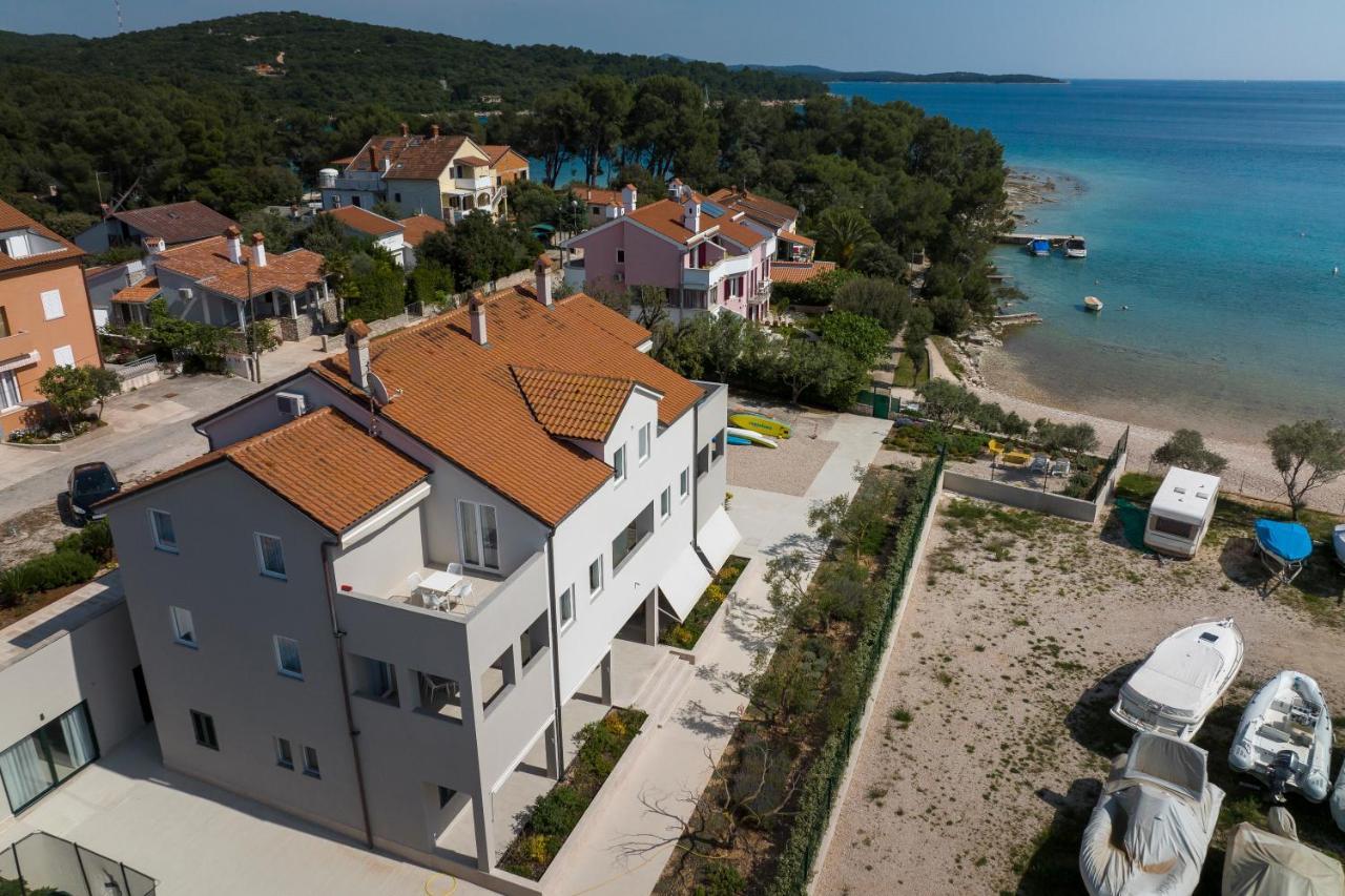 Apartments Divna Mali Lošinj Esterno foto