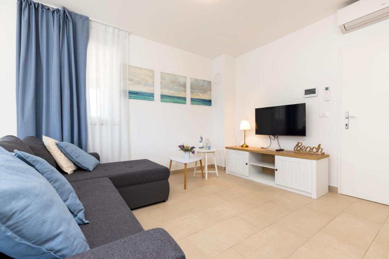 Apartments Divna Mali Lošinj Esterno foto