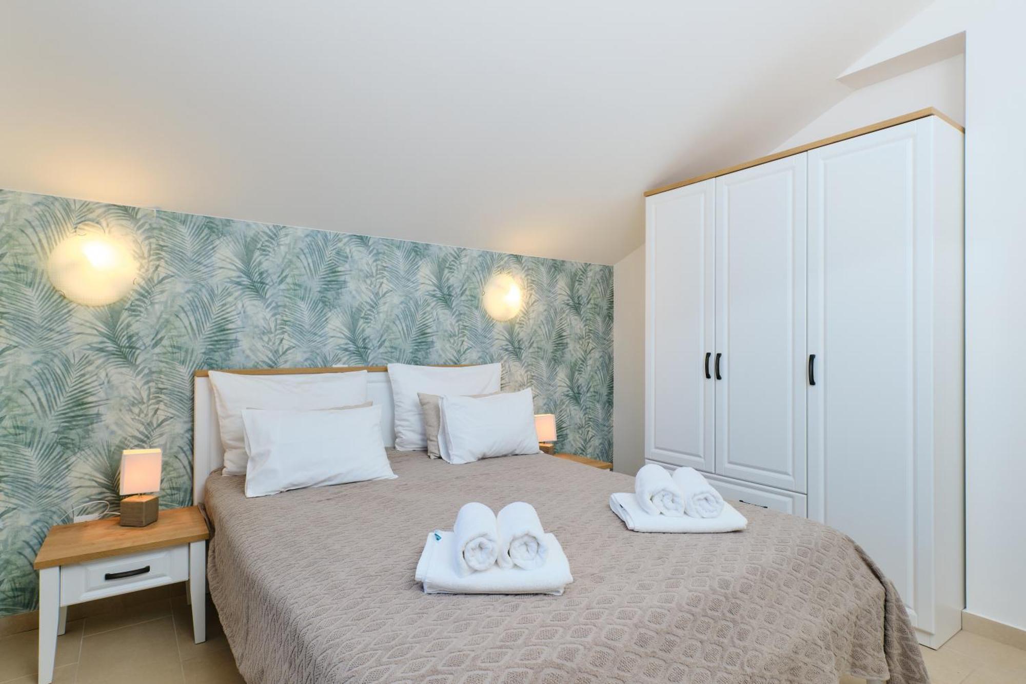 Apartments Divna Mali Lošinj Esterno foto
